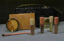 Ulta Beauty 7pc eye, blush, lips Travel Gift Set with Green Bag NEW