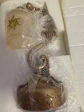 Disney Store Tangled FEEL LIKE RAPUNZEL Pascal Lantern LED Light Limited UESD