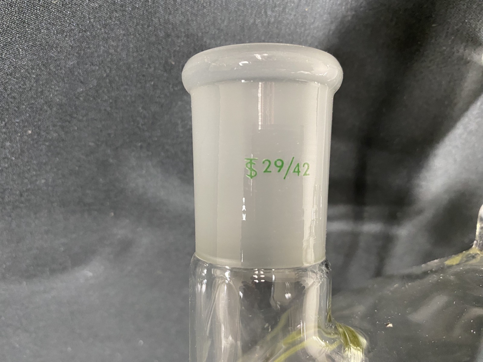 CHEMGLASS 5,000mL Heavy Wall Vertical 3-Neck 29/42 Round Bottom Flask CG-1522-57