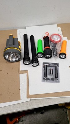 Flashlight 9 Lot Mag-Lite Black Metal Flashlights W/Others 