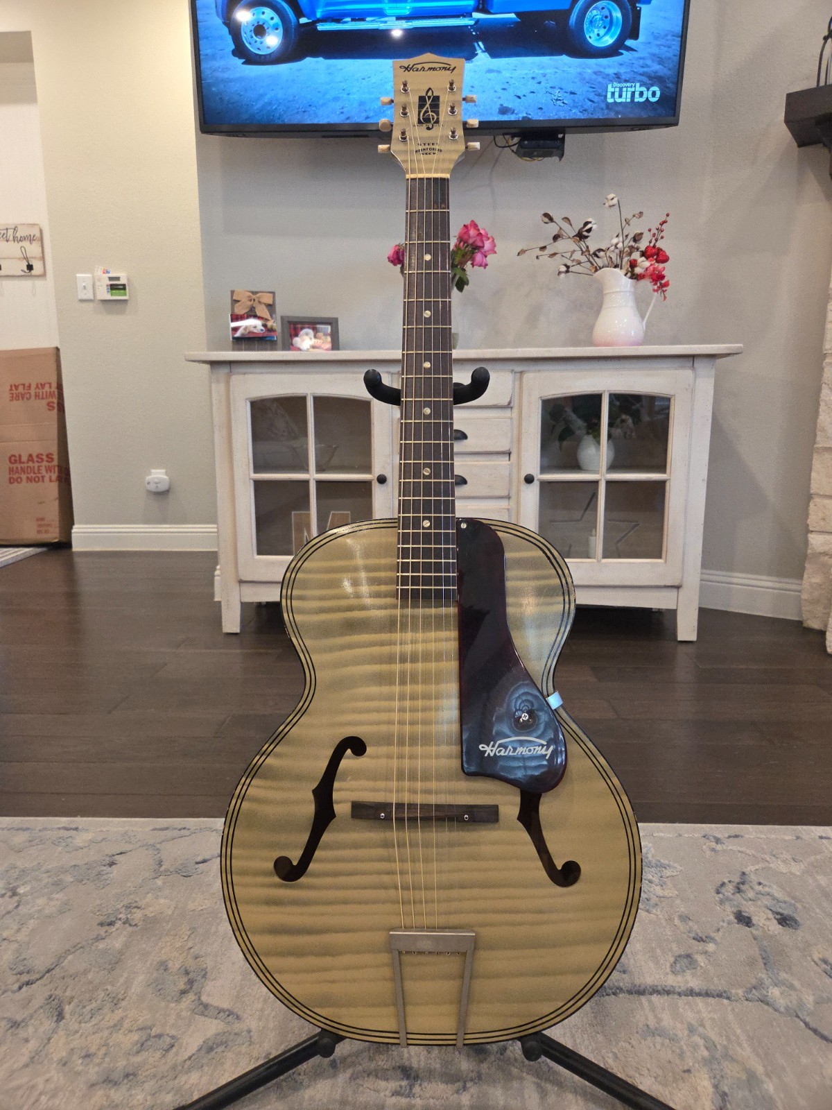 Vintage Harmony Blonde Archtop Acoustic Guitar Very Rare built in 1961 in USA