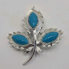 Snazzy Silvertone Textured Tri-leaf Brooch