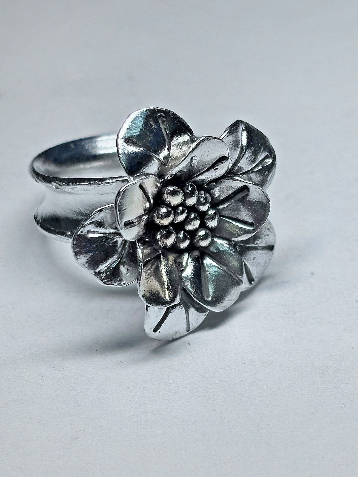 Sterling Silver Flower Design Statement Ring 10.6… - image 2