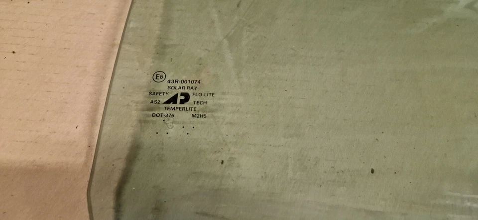 Chevrolet Corvette C5 1997-2004 delantero derecho pasajero puerta lateral ventana vidrio Foto 4 de 4