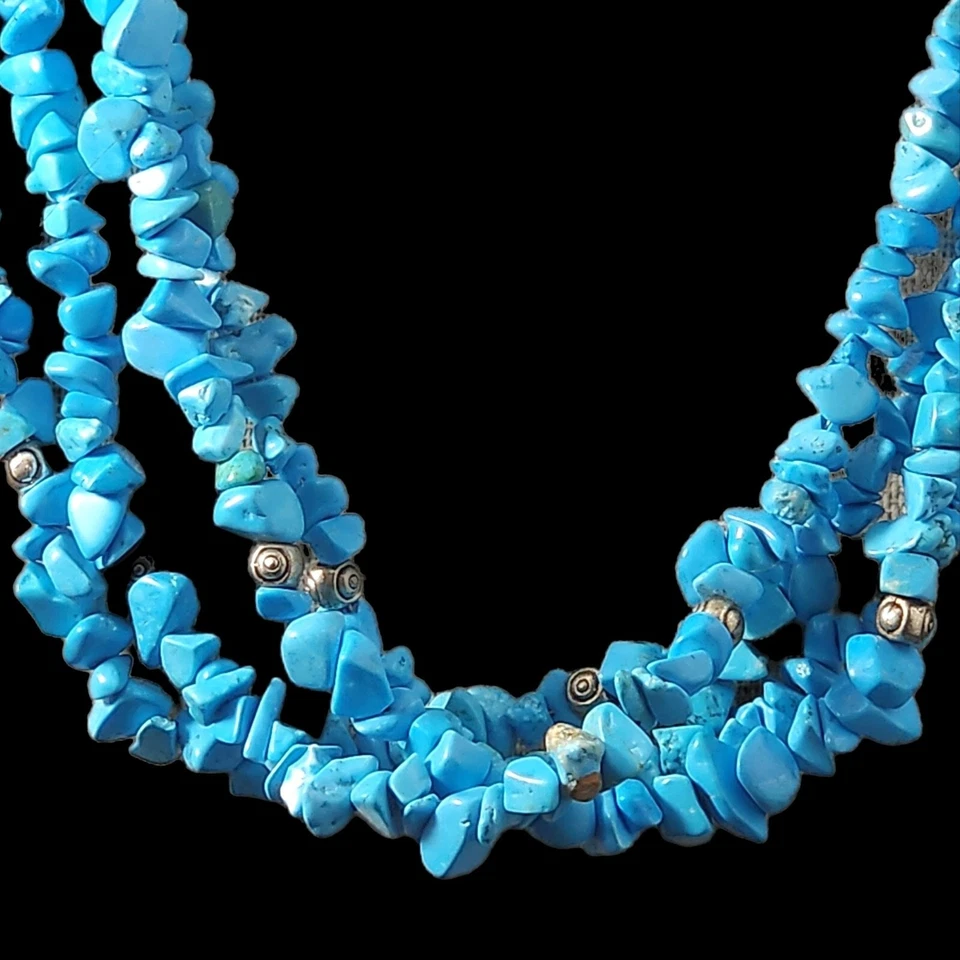 Collar de 4 hilos azul turquesa con cuentas detalles plateados joyería boho llamativa Foto 2 de 4