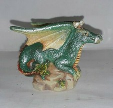Green and Yellow Dragon 4.5cm. (catid77)