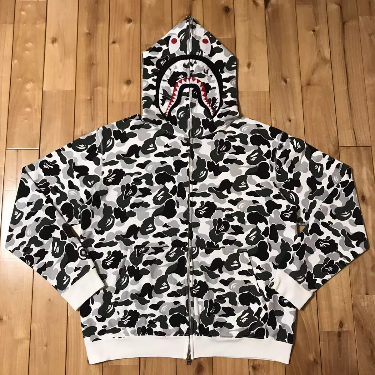 A BATHING APE エイプ シャーク パーカー M