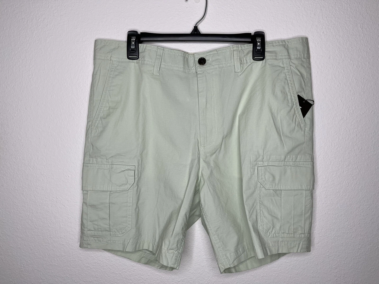 Michael Kors Mens Mint Green Cargo Shorts Size 36 NWT