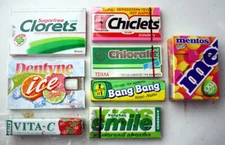 8X VINTAGE GUM PACKS CHICLETS MENTOS BANG BANG DENTYNE CLORETS HALLS NEW NOS !