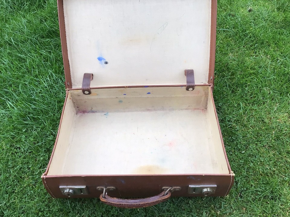 Cute Sized Old Vintage Suitcase Bag Attache Handbag Case Hand Luggage