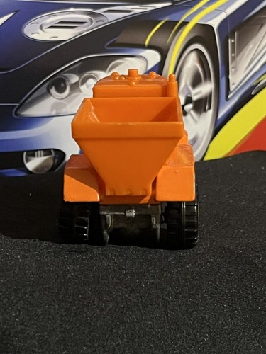 Hot Wheels 1983 Oshkosh Snow Plow 1:64 Orange Salt Truck EX Cond Construction - Picture 5 of 8