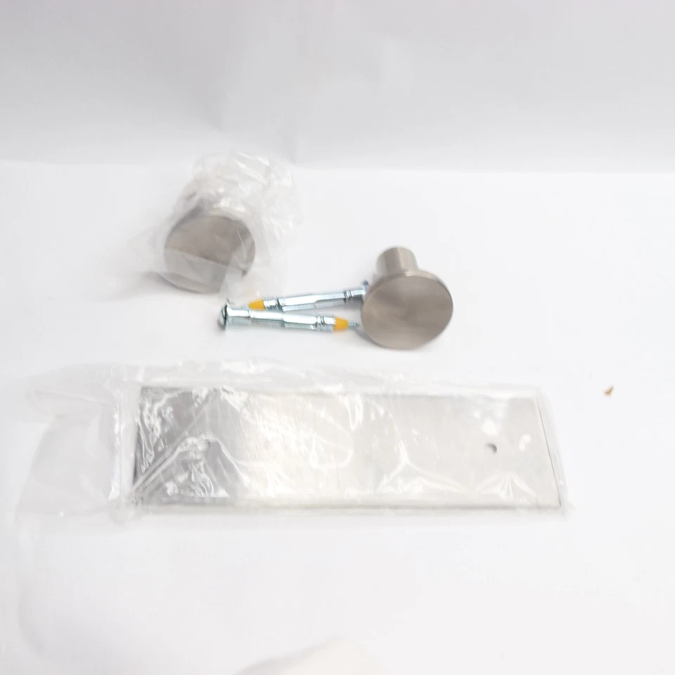 Gatco Moderno Glam Doble Gancho Níquel Satinado con Base de Montaje de 6.50" 1284MX Foto 3 de 4