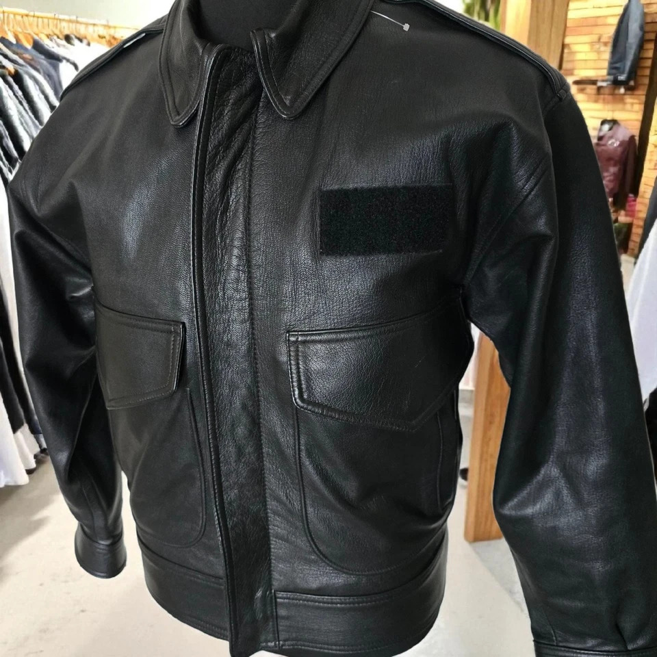 Chaqueta de cuero Gibson & Barnes talla 38 A-2 hecha a medida negra Foto 4 de 4