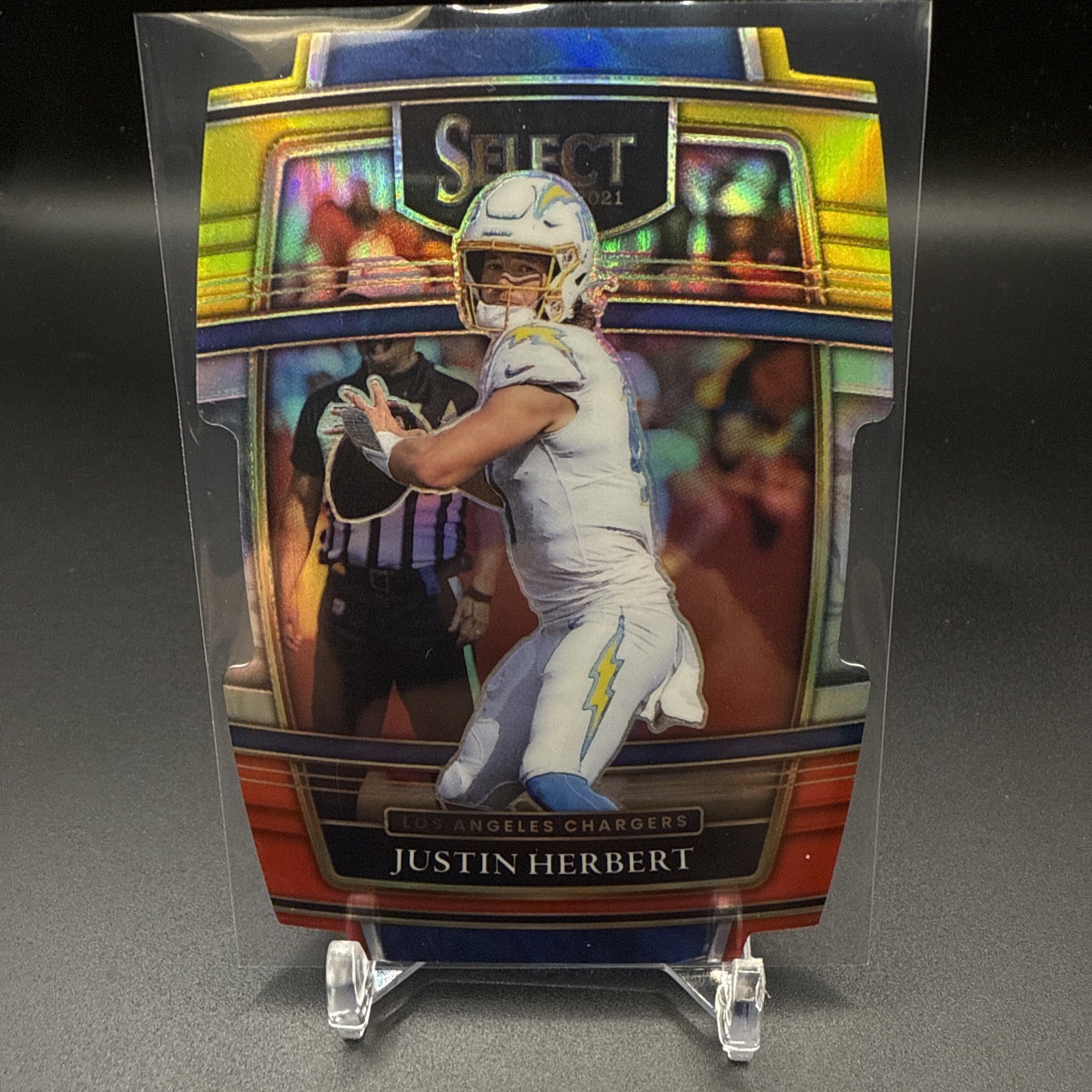 2021 Panini Select - Concourse Justin Herbert #19 Red & Yellow Prizm Die-Cut
