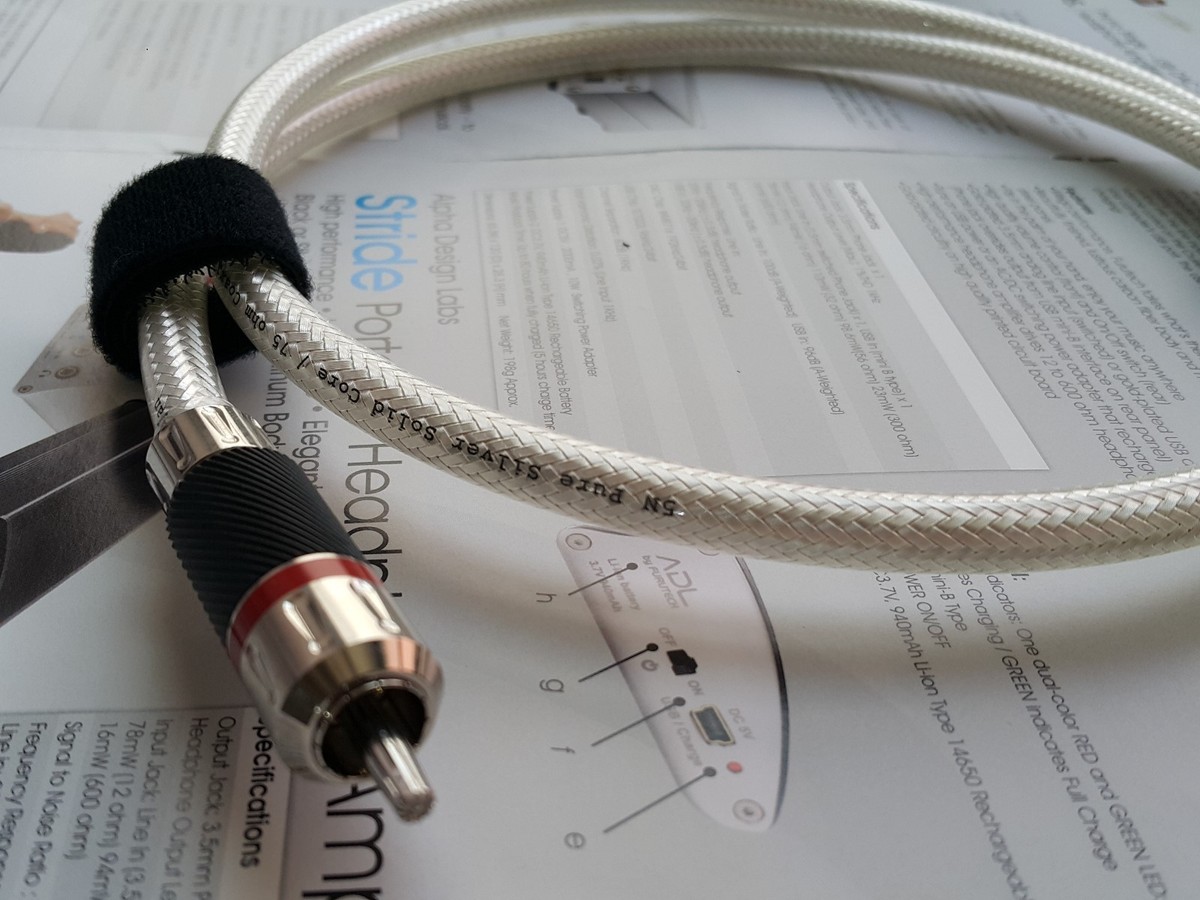 オヤイデ FTVS-510 フルテック RCAコネクタ 約1.35m 1本 1x Oyaide FTVS-510 5N Pure Silver Coaxial 75Ω RCA digital