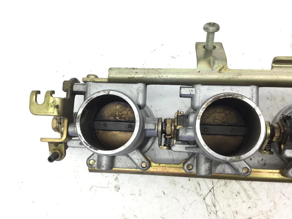 Cuerpo del acelerador TRIUMPH SPEED FOUR 600 2004 SMTTH835S Foto 3 de 4