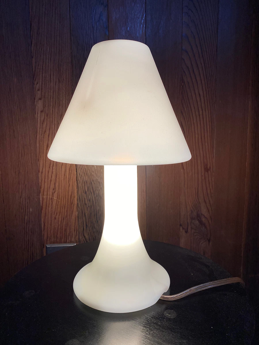 Vintage Philippe Starck White Miss Sissy Modernist Table Lamp FLOS
