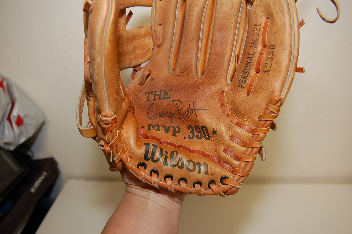 Wilson A2350 George Brett The MVP .390 Baseball Softball Glove