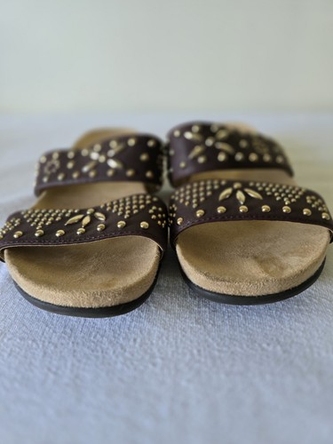 naturalizer womens shoes size 9 wide sandals Preloved Brown Studded - Picture 2 of 9