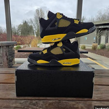 Jordan Air Jordan 4 Men s Black/Yellow Leathe...
