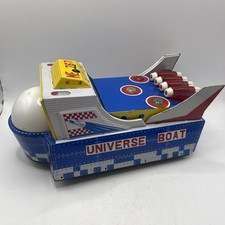 VINTAGE UNIVERSE BOAT Space Ship Tin Litho Toy ME-767