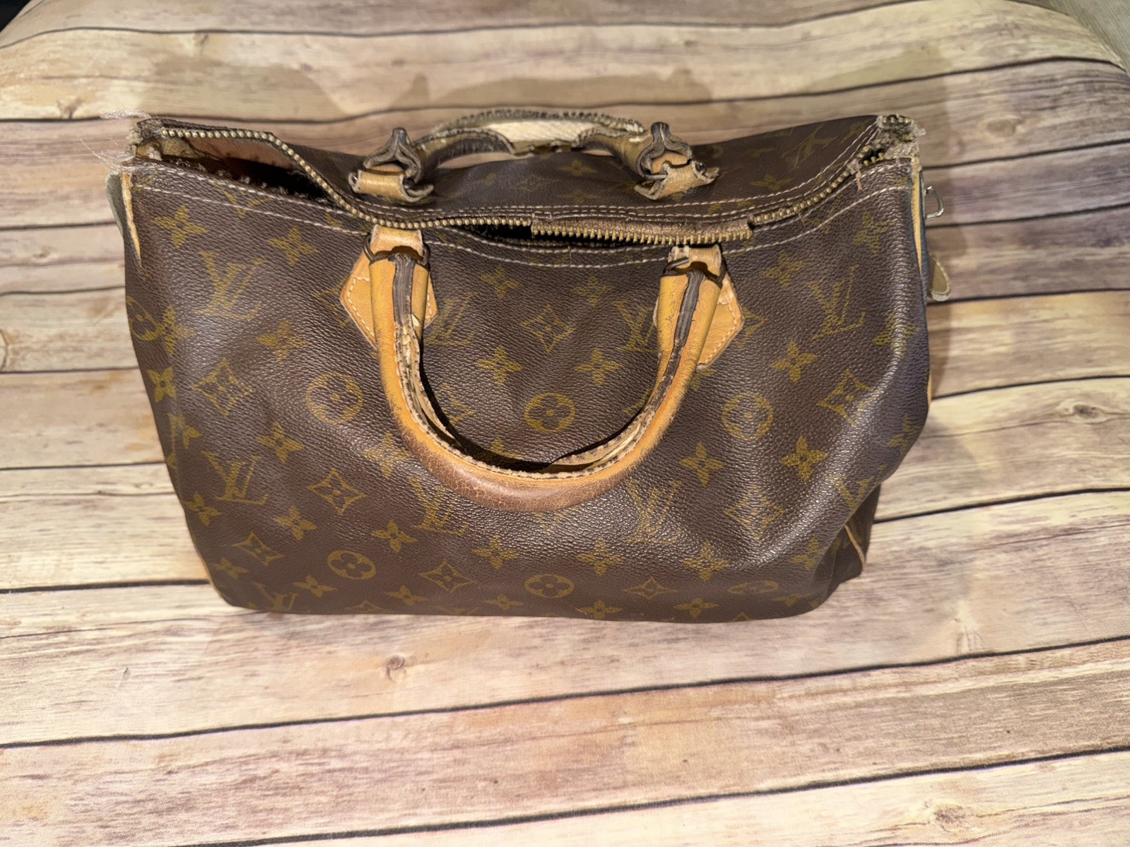 Vintage  Louis Vuitton Monogram Speedy 30 Handbag TUCKY lock
