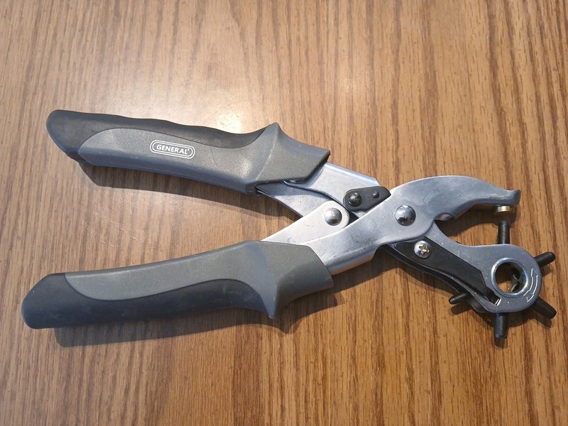 General Tools 73 Heavy Duty Revolving Punch Plier 6 Punch Sizes Grip Handle-NEW
