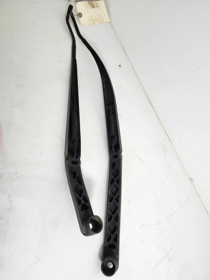 Brazos limpiaparabrisas delantero Hyundai Elantra 2007-2010. OEM usado Foto 4 de 4