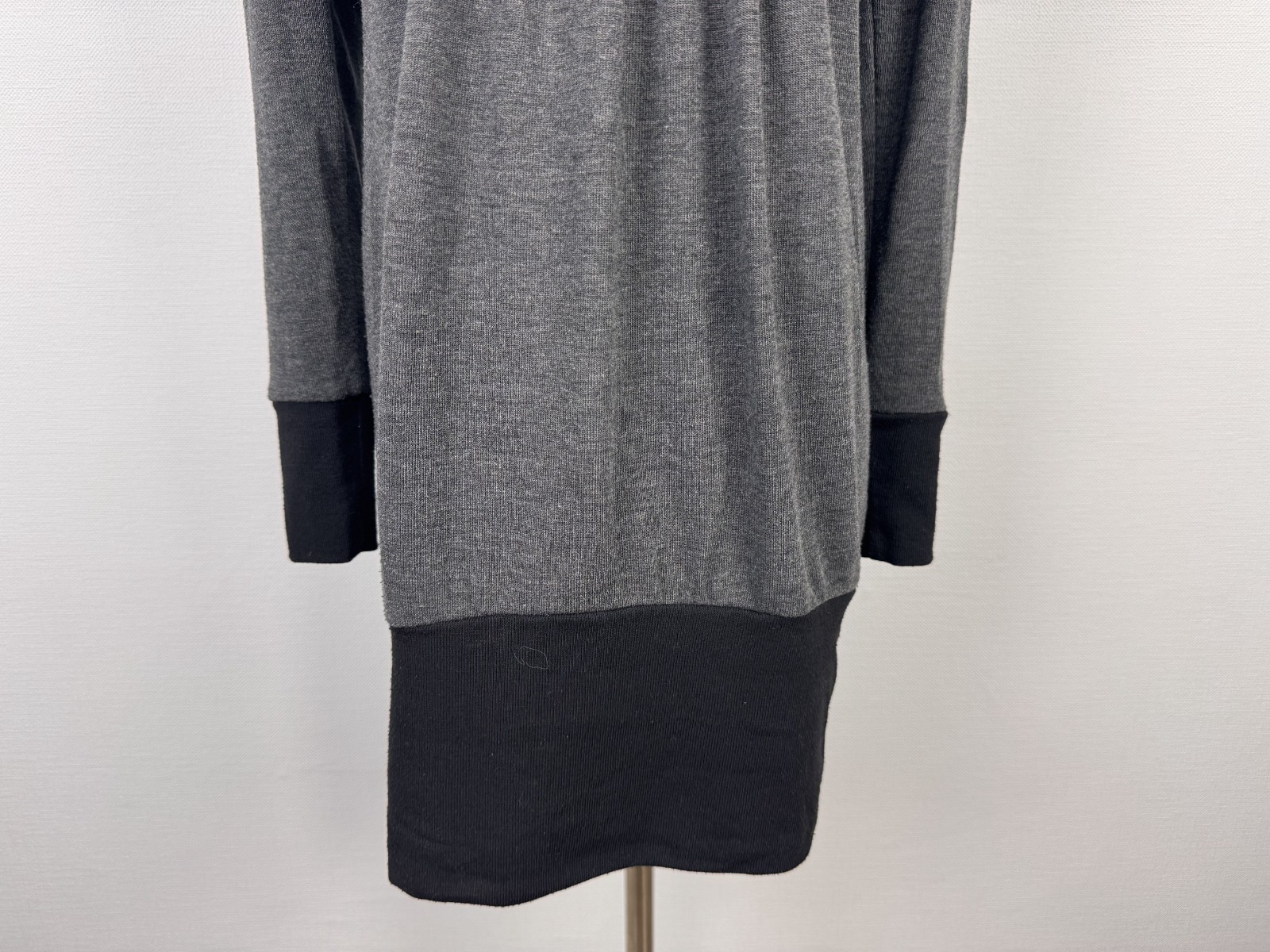 ARTIGLI Gray Black Solid Turtle Neck Long Sleeve … - image 4