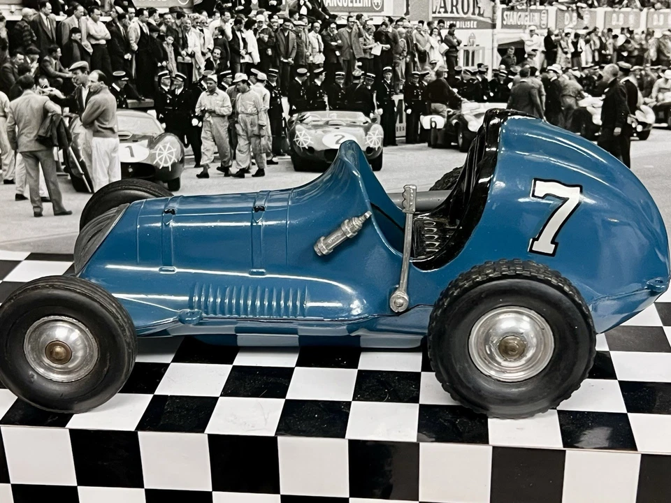 VINTAGE 195O's McCOY CHAMPION THIMBLE DROME PUSHER TETHER CAR ORIGINAL! - Image 2 of 4