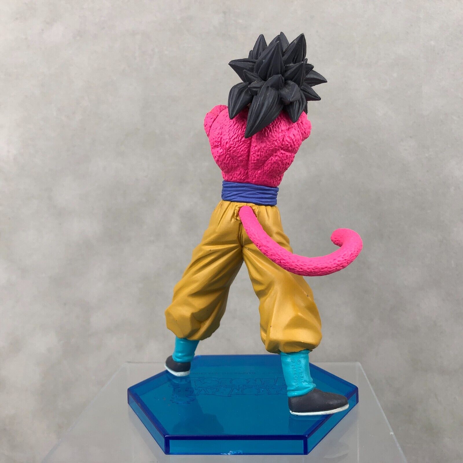 Boneco Dragon Ball Stars Super Saiyan 4 Goku- Fun Divirta-se - Loja ToyMania