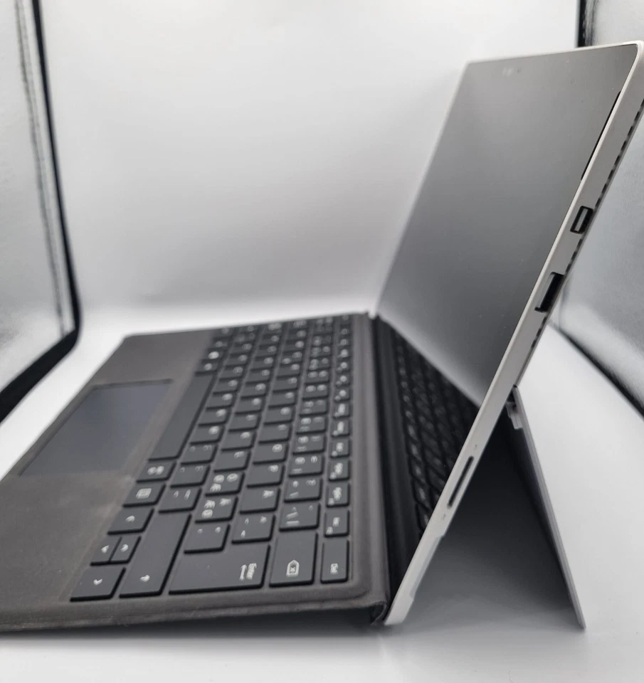 Microsoft Surface Pro 4 12,3" - Photo 3/4