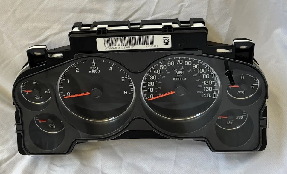 Cuadro de instrumentos Chevrolet Tahoe 2010-2014 piezas originales GM 22838434 Foto 2 de 4