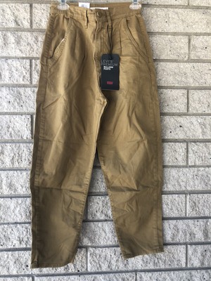 levi's pleated balloon leg pants