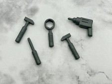 Lego Parts (5) Raro Grigio Bluastro Scuro Cassetta Attrezzi Chiave Ascia Martello Trapano n. 6246