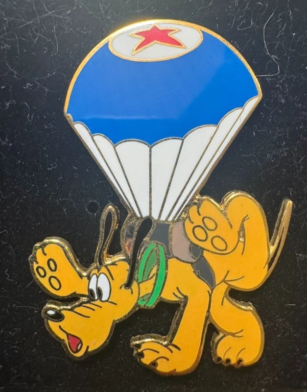 Disney Auctions Pin Pluto Parachute LE500