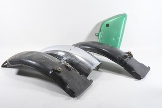 O67G19 Parafanghi parafanghi coperchio laterale per Suzuki oä moto d'epoca