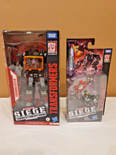 Transformers Siege Soundblaster w  Laserbeak and Ravage Exclusive Brand New