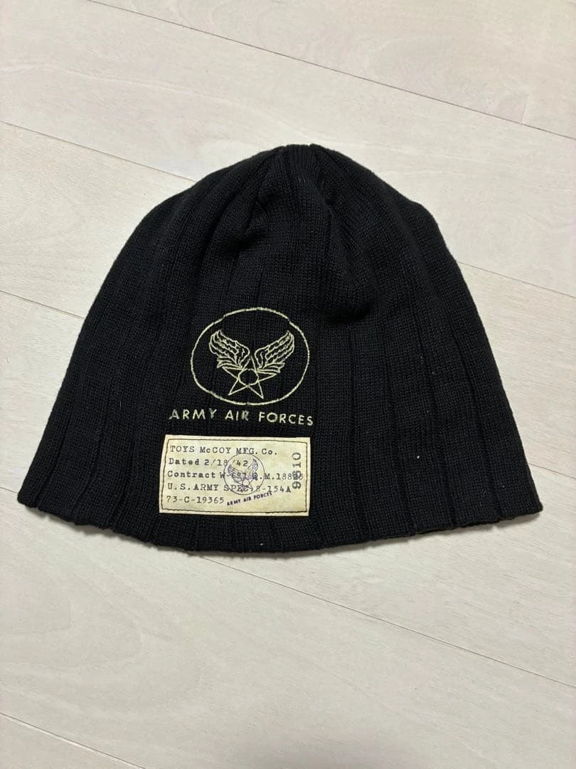 TOYS McCOY Black Knit Cap Beanie - Pre-Owned Fashion Accessory
