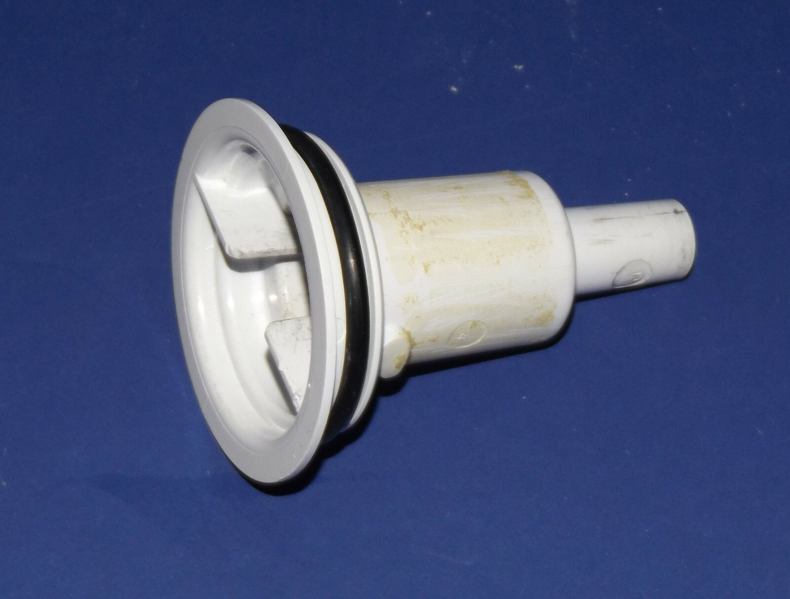 Sears Kenmore Refrigerator Drain Funnel (D7753903 / W10815413) {P3661