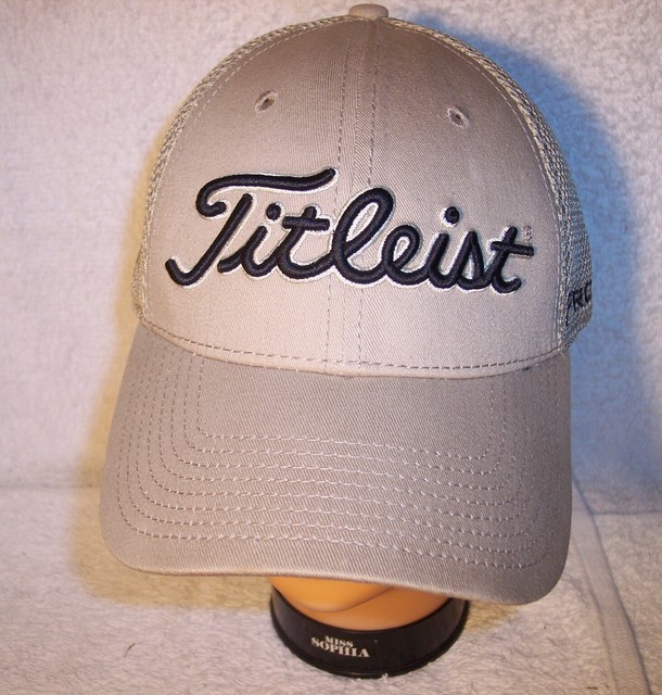 NEW Titleist Tan Medium/Small Mesh Poly/Cotton Pro V1 Golf Cap Tour