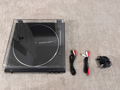 Audio-Technica AT-LP60X Belt-Drive Turntable Black 33/45 RPM RCA Dust Cover