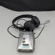 Sony Walkman WM-FX373 Radio Cassette Player Vintage Classic + headphones/*