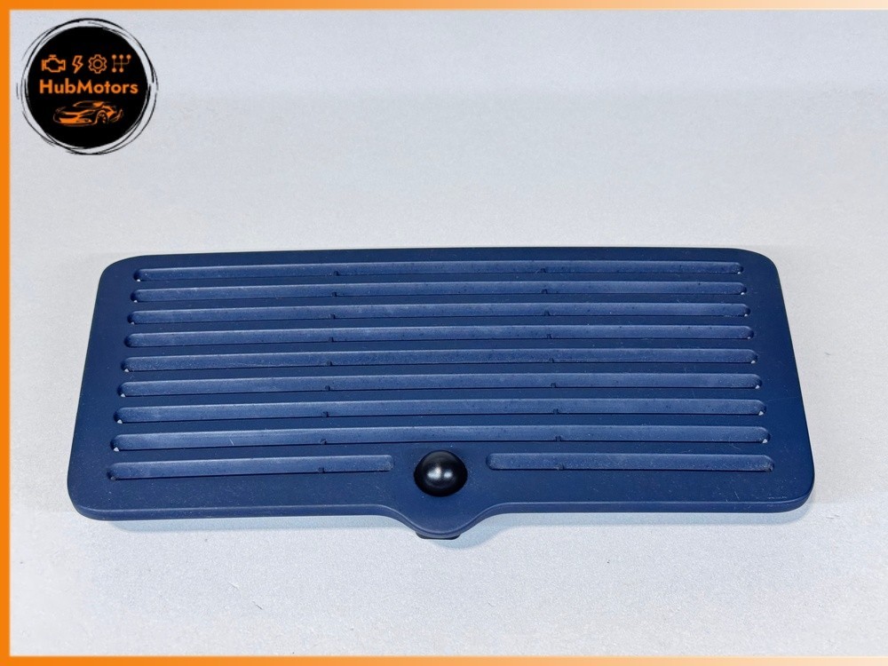 03-13 Maserati Quattroporte M139 Dash Dashboard Vent Grille Cover w/ Sensor OEM