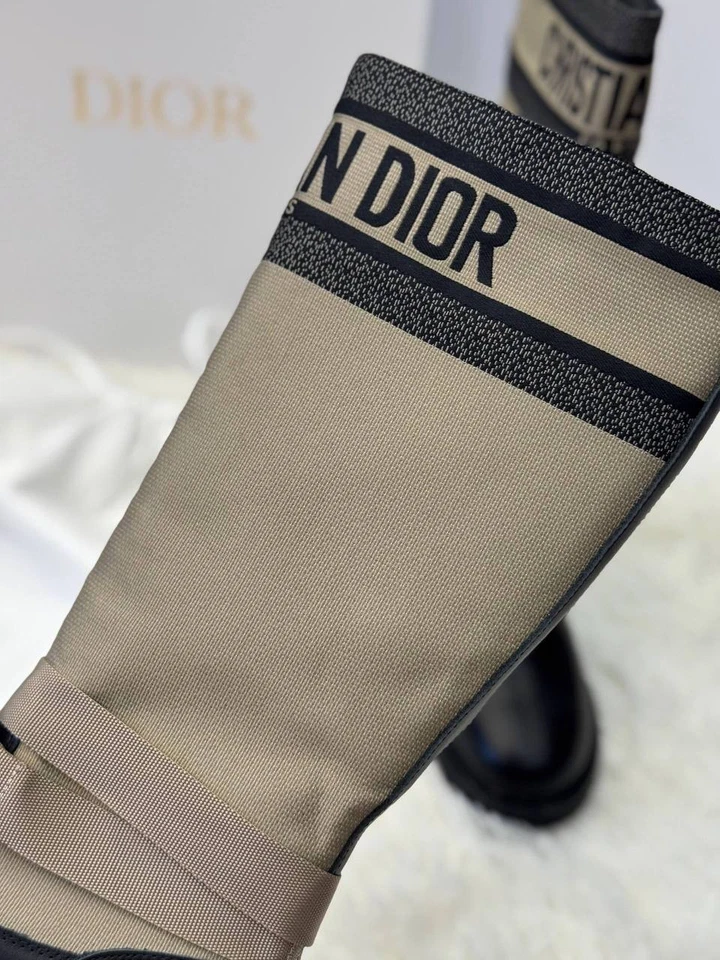 Dior Botas Altas Mujer Beige Negro Impermeable Goma Zapatos Talla 37 Nuevas en Caja Foto 2 de 4
