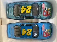 2000 Action Jeff Gordon #24 DuPont PEANUTS Snoopy 2 Car Set  Nascar 1:24