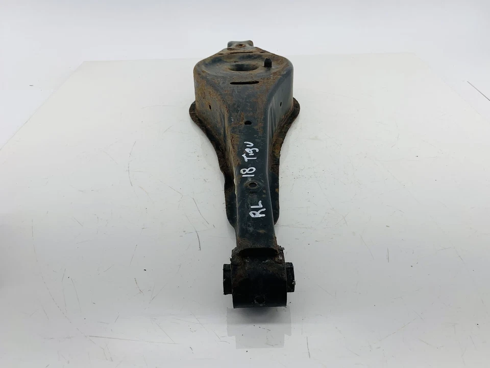 17-18 VOLKSWAGEN TIGUAN LIMITED AWD REAR LEFT DRIVER SIDE LOWER CONTROL ARM OEM - Image 3 of 4