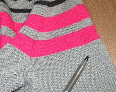 THE LIMITED Womens XS Grey Knit Pullover Sweater Pink Stripe EXTRA