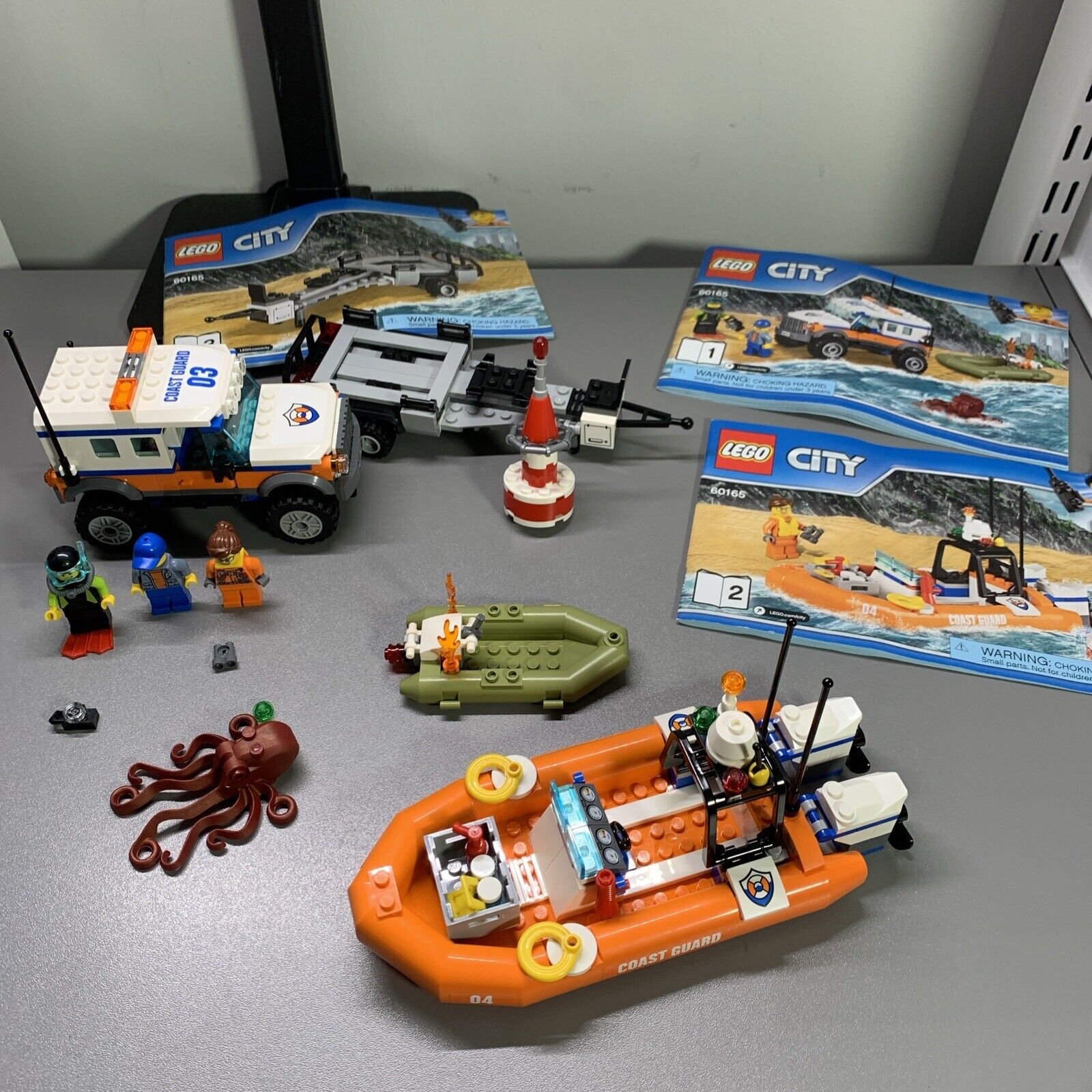 Lego 60165 City 4 x 4 Response Unit Complete Set Manuals Minifigures