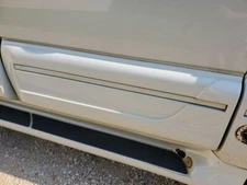 2004 Chevrolet Avalanche 1500 OEM Rear Left Door Moulding Southern Comfort RARE